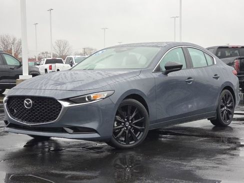 Used 2025 MAZDA MAZDA3 s image 2