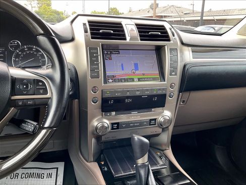 Used 2021 Lexus GX 460 Premium w/ Premium Plus Package AWD/4WD image 9