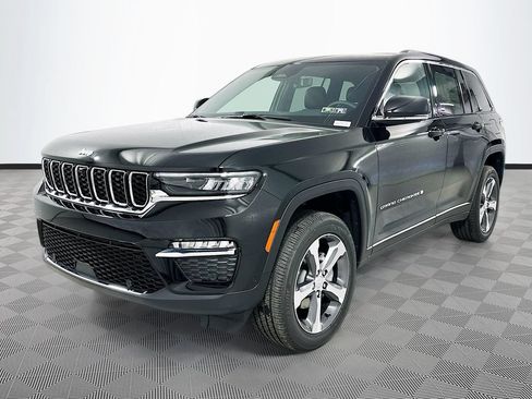 New 2025 Jeep Grand Cherokee Limited w/ Luxury Tech Group II AWD/4WD image 22