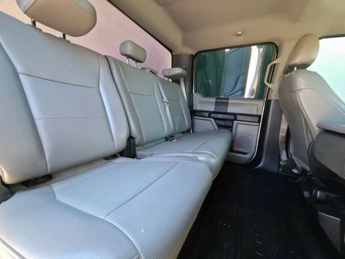 Used 2018 Ford F250 XL w/ Power Equipment Group AWD/4WD image 15