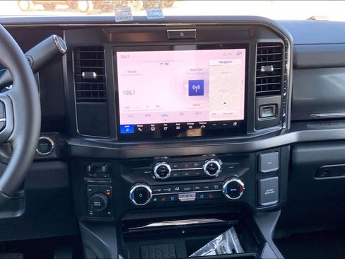 New 2026 Ford F250 Lariat w/ Black Appearance Package image 11