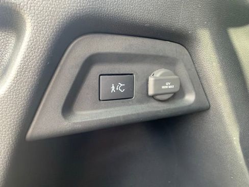 Used 2025 Honda Pilot Black Edition image 7