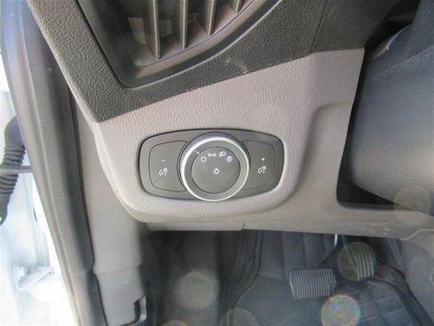 Used 2022 Ford Transit Connect XL image 17