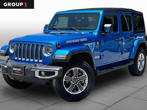 Used 2022 Jeep Wrangler Unlimited Sahara w/ LED Lighting Group AWD/4WD image 1