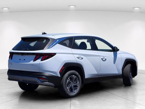 New 2026 Hyundai Tucson Blue SE AWD/4WD image 4