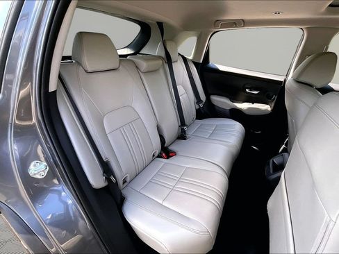 Certified 2025 Honda HR-V EX-L image 17
