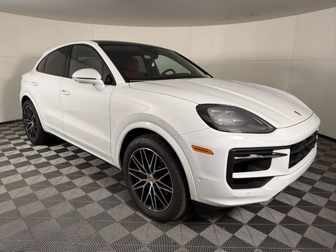 Certified 2026 Porsche Cayenne Coupe AWD/4WD image 9