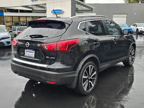 Used 2017 Nissan Rogue Sport SL w/ SL Premium Package image 26