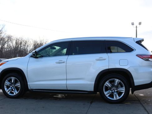 Used 2016 Toyota Highlander Limited image 10