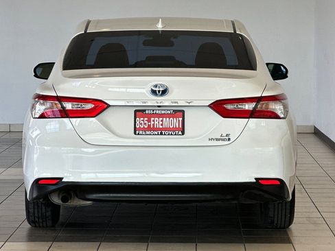Certified 2019 Toyota Camry LE image 5