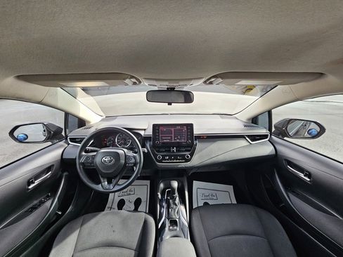 Used 2021 Toyota Corolla LE image 26