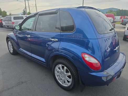 Used 2008 Chrysler PT Cruiser Touring FWD image 5