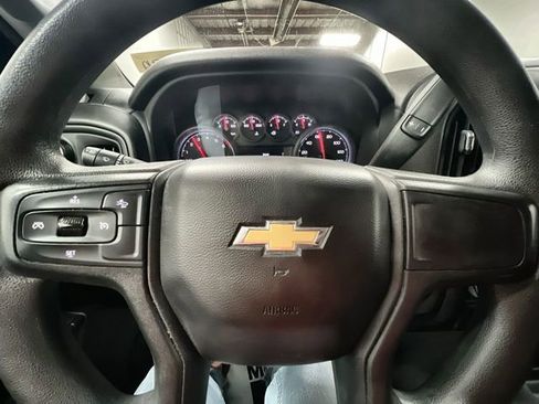 Certified 2022 Chevrolet Silverado 1500 Custom AWD/4WD image 11