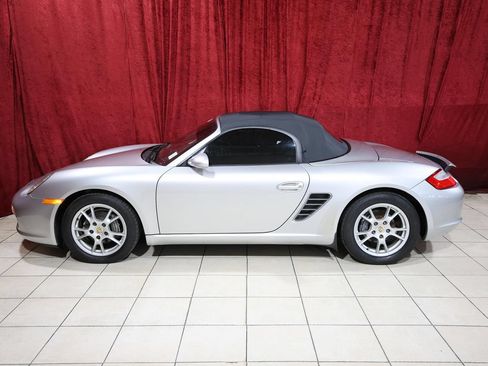 Used 2005 Porsche Boxster RWD image 4