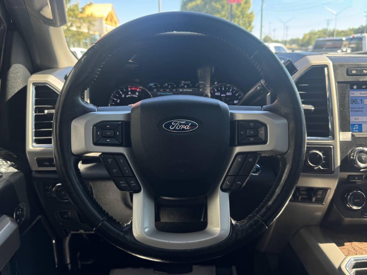 Used 2018 Ford F350 Lariat w/ Lariat Ultimate Package AWD/4WD image 24