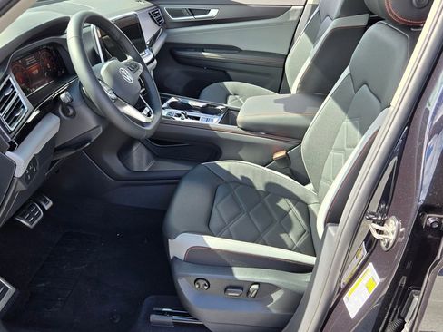 New 2026 Volkswagen Atlas Peak Edition AWD/4WD image 6
