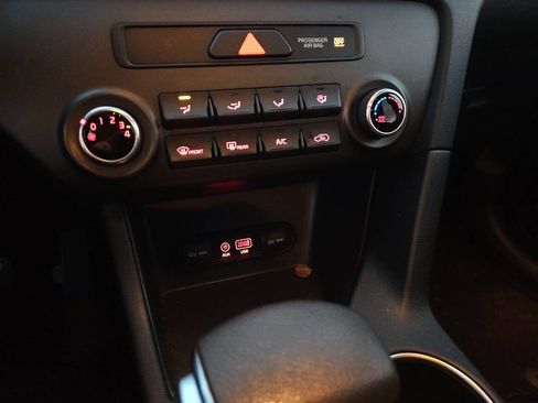 Used 2019 Kia Sportage LX image 21