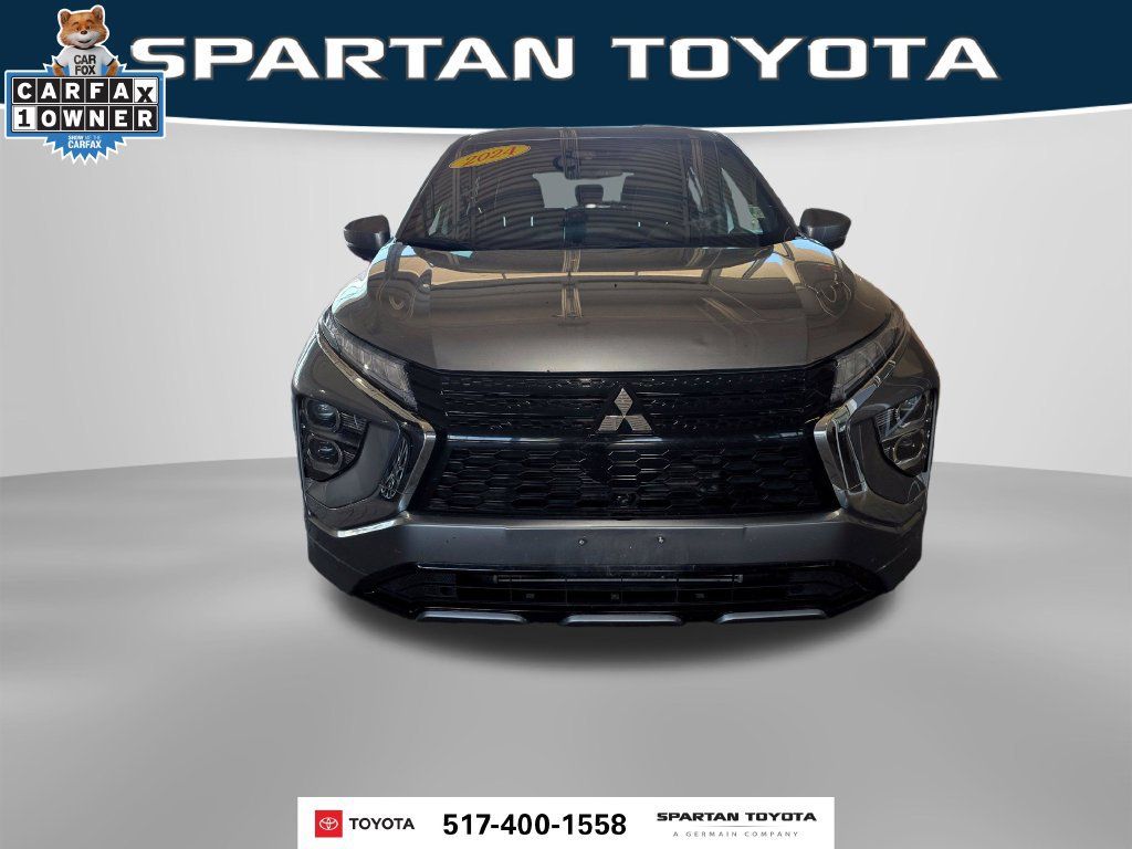 Used 2024 Mitsubishi Eclipse Cross SE AWD/4WD image 2