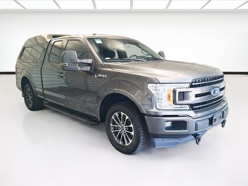 Used 2018 Ford F150 XLT w/ Equipment Group 302A Luxury RWD image 3