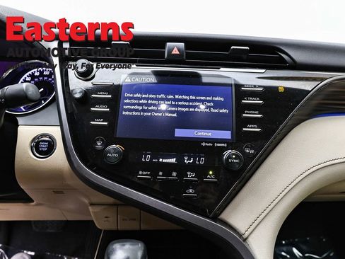 Used 2019 Toyota Camry XLE w/ Carpet Mat Package FWD image 12