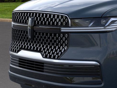 New 2025 Lincoln Navigator L Reserve image 17