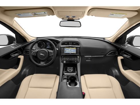 Used 2018 Jaguar F-PACE Premium image 57