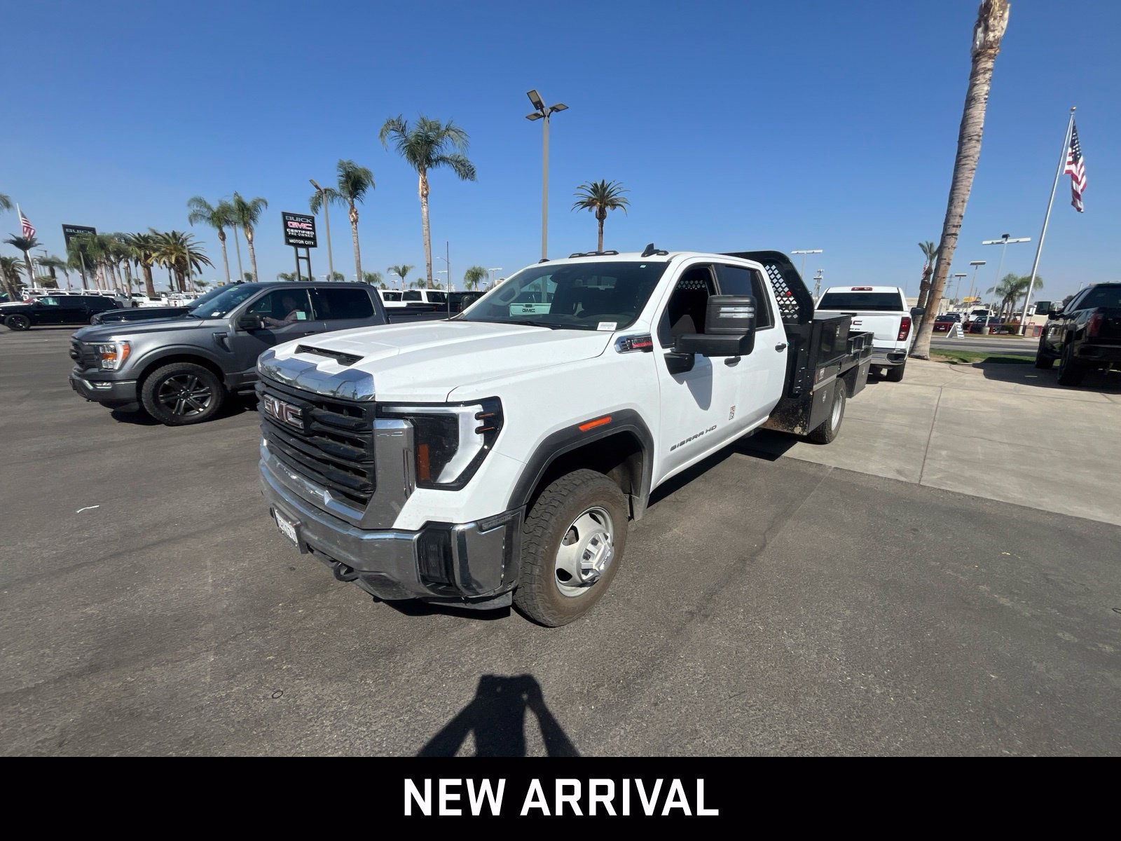 Used 2026 GMC Sierra 3500 Pro w/ Convenience Package AWD/4WD 360° Tour