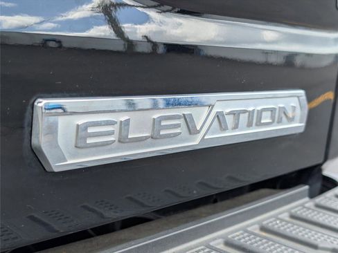 Used 2023 GMC Sierra 1500 Elevation image 33