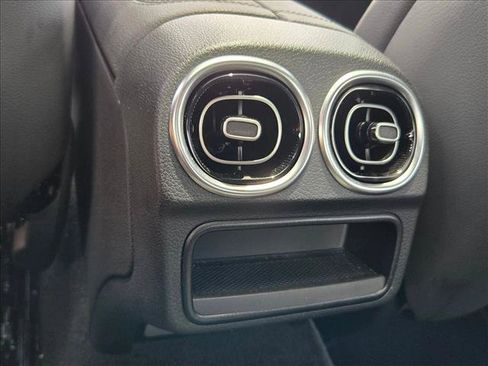 Used 2025 Mercedes-Benz CLE 300 4MATIC Coupe w/ AMG Line image 12