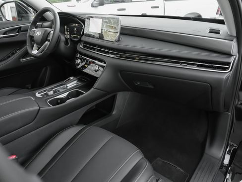 Certified 2026 INFINITI QX60 Luxe w/ Cargo Package FWD image 38