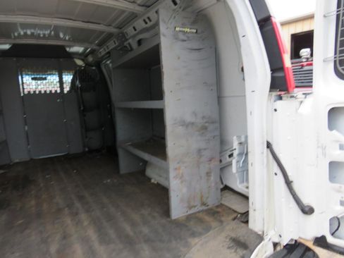 Used 2014 Chevrolet Express 2500 2500 Cargo image 27