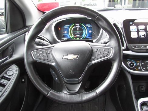 Used 2017 Chevrolet Volt LT w/ Comfort Package image 21