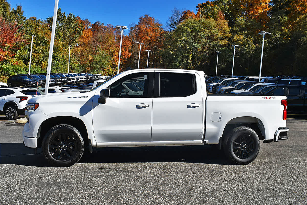Used 2026 Chevrolet Silverado 1500 RST AWD/4WD image 4