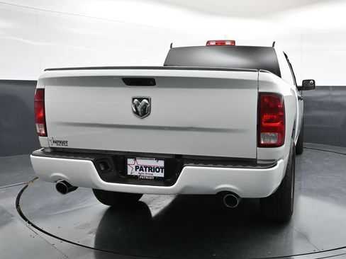 Used 2018 RAM 1500 Express RWD image 25