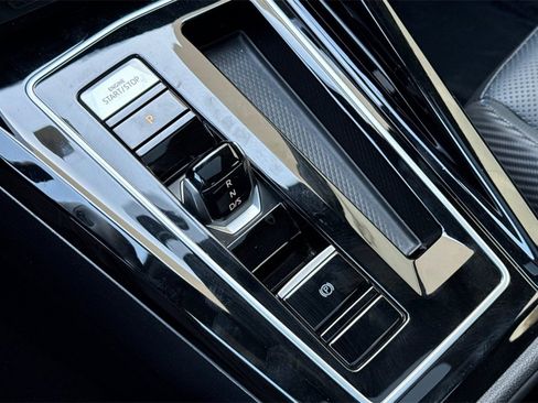 Used 2024 Volkswagen Golf R image 26