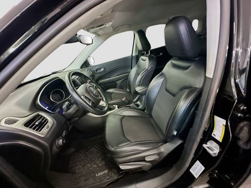Used 2017 Jeep Compass Latitude AWD/4WD image 13
