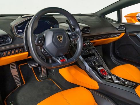 Used 2015 Lamborghini Huracan LP 610-4 AWD/4WD image 18