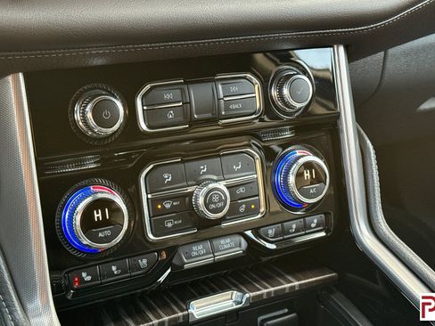 Certified 2024 GMC Yukon XL Denali image 26