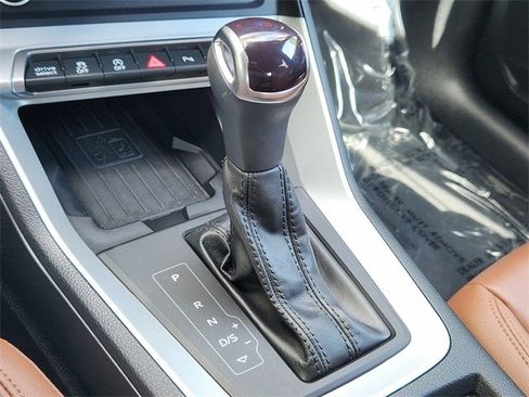 Used 2024 Audi Q3 2.0T Premium Plus image 19