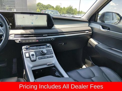 Used 2023 Hyundai Palisade SEL w/ Premium Package FWD image 11
