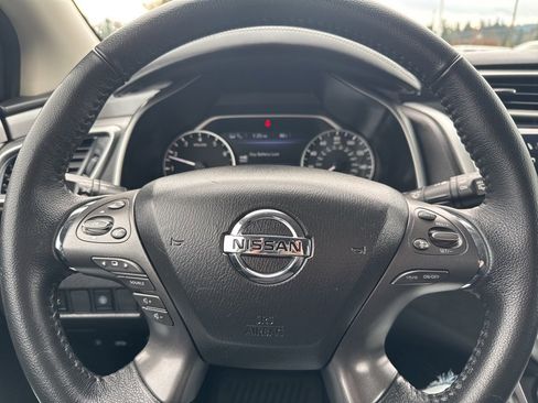 Used 2022 Nissan Murano SV image 13