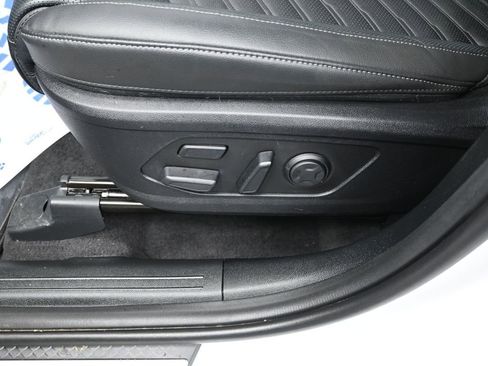 Certified 2026 Kia Sorento SX Prestige AWD/4WD image 13