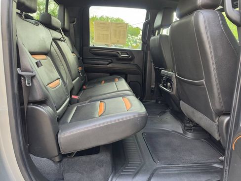 Used 2024 GMC Sierra 2500 AT4 w/ AT4 Preferred Package AWD/4WD image 52