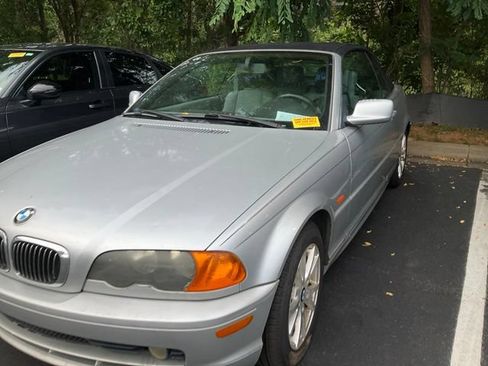 Used 2001 BMW 325Ci Convertible RWD image 8