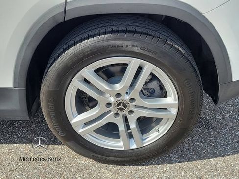 Used 2023 Mercedes-Benz GLA 250 w/ Premium Package image 6