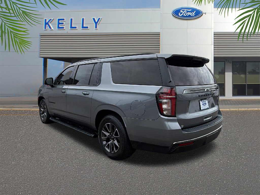 Used 2022 Chevrolet Suburban Z71 w/ Z71 Off-Road Package AWD/4WD image 3