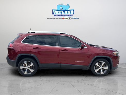 Certified 2019 Jeep Cherokee Limited w/ Technology Group FWD image 6