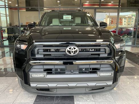 New 2026 Toyota 4Runner SR5 image 2