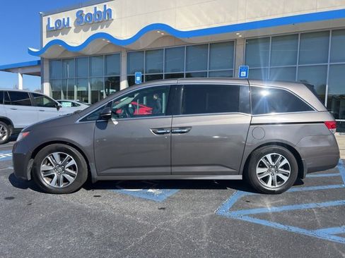 Used 2016 Honda Odyssey Touring Elite image 10