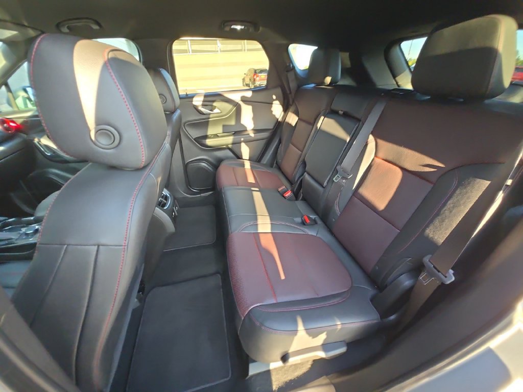Certified 2025 Chevrolet Blazer RS AWD/4WD image 28